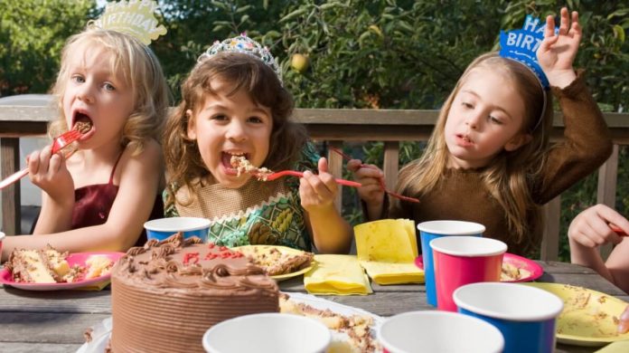 Kindergeburtstag: Wo kann man Geburtstag feiern?  Tolle Ideen für den perfekten Kindergeburtstag